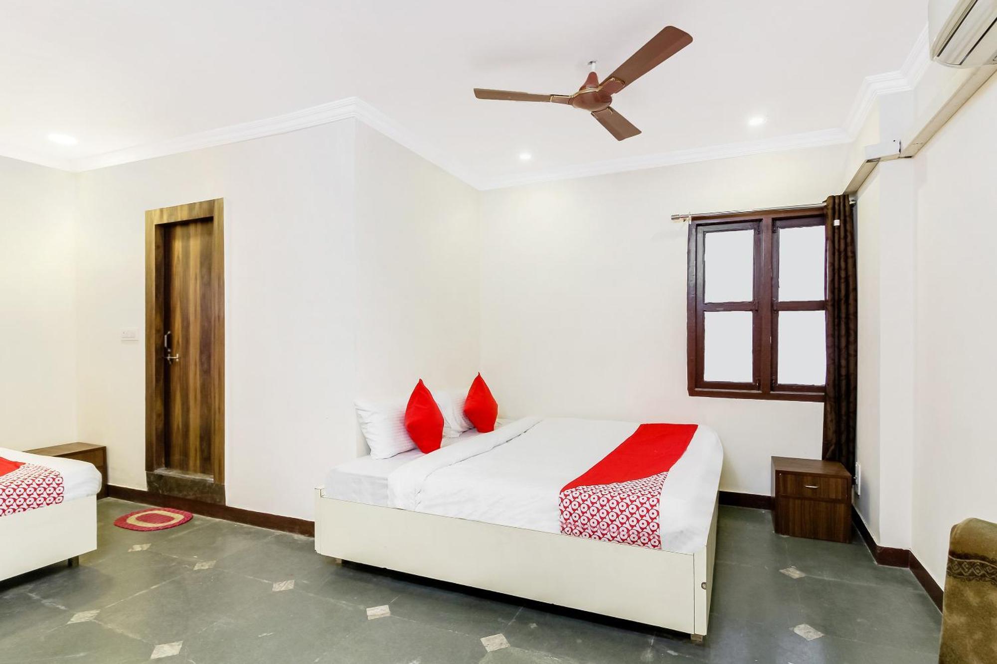 Hotel O Tokyo Hyderabad Exterior photo